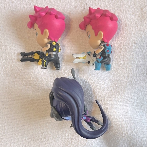 6 Cute But Deadly CBD Overwatch Series 2, 3, 5 Blind Box Vinyl Figures - Picture 3 of 5